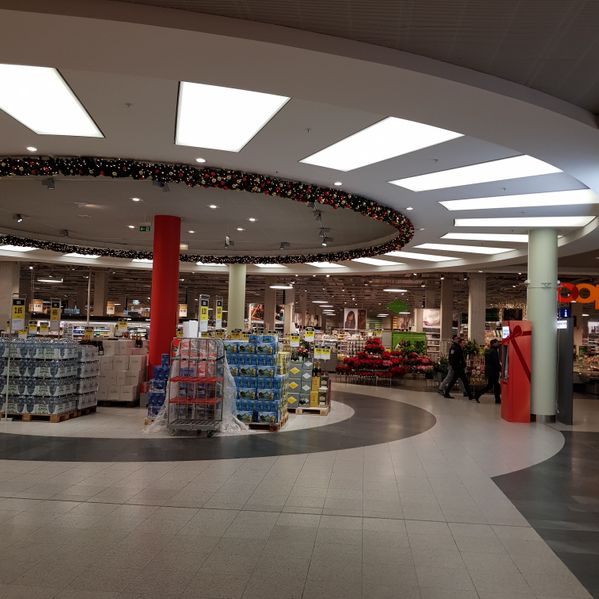 Lichtdecke Einkaufscenter - Sidler Licht- & Spanndecken